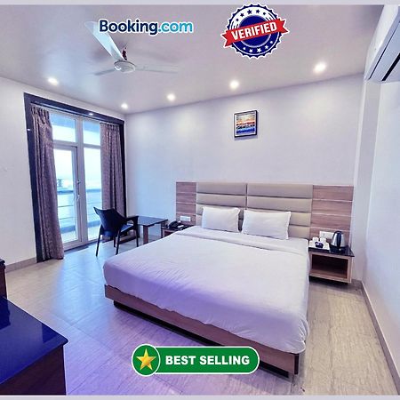 Puri Hotel G R P Puri, A Premier Beachfront Luxury Hotel Sea Beach And Temple Fully Air Conditioned Hotel With Lift-Wifi-Parking And Swimming-Pool, Breakfast Included, Best Hotel In ปูรี ภายนอก รูปภาพ